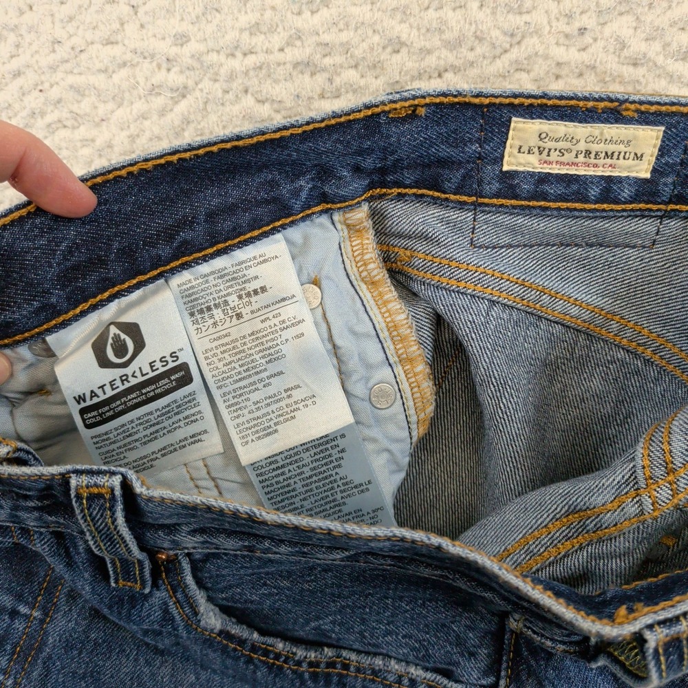 Levis Premium 501 Original Straight Leg Jeans Med Wash W25 L32 Rigid 100% Cotton - Picture 3 of 10